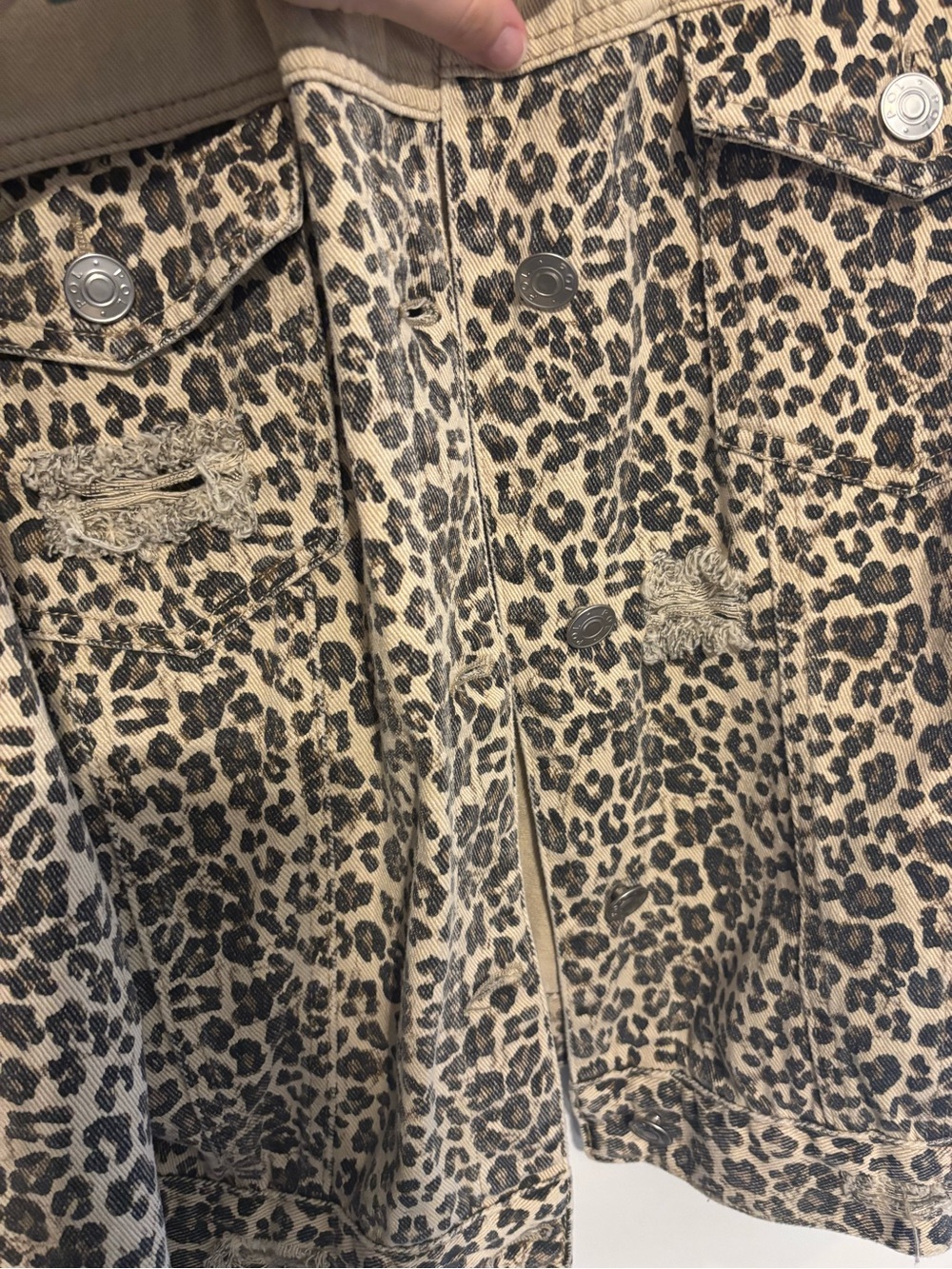 POL Distressed Leopard Jacket - Picture 8 of 8